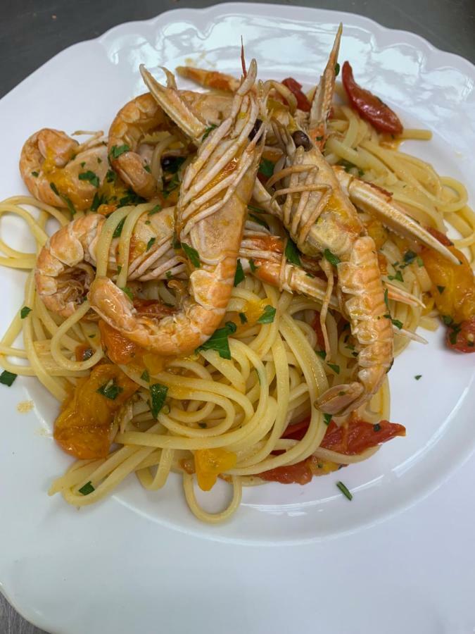 Hotel Mare Azzurro 테라치나 외부 사진